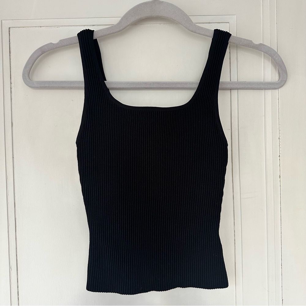 Aritzia black ribbed tank